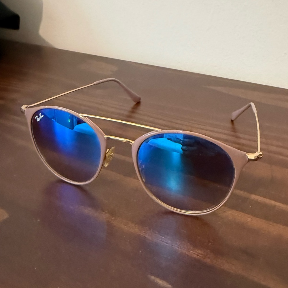 Ray-Ban RB3546